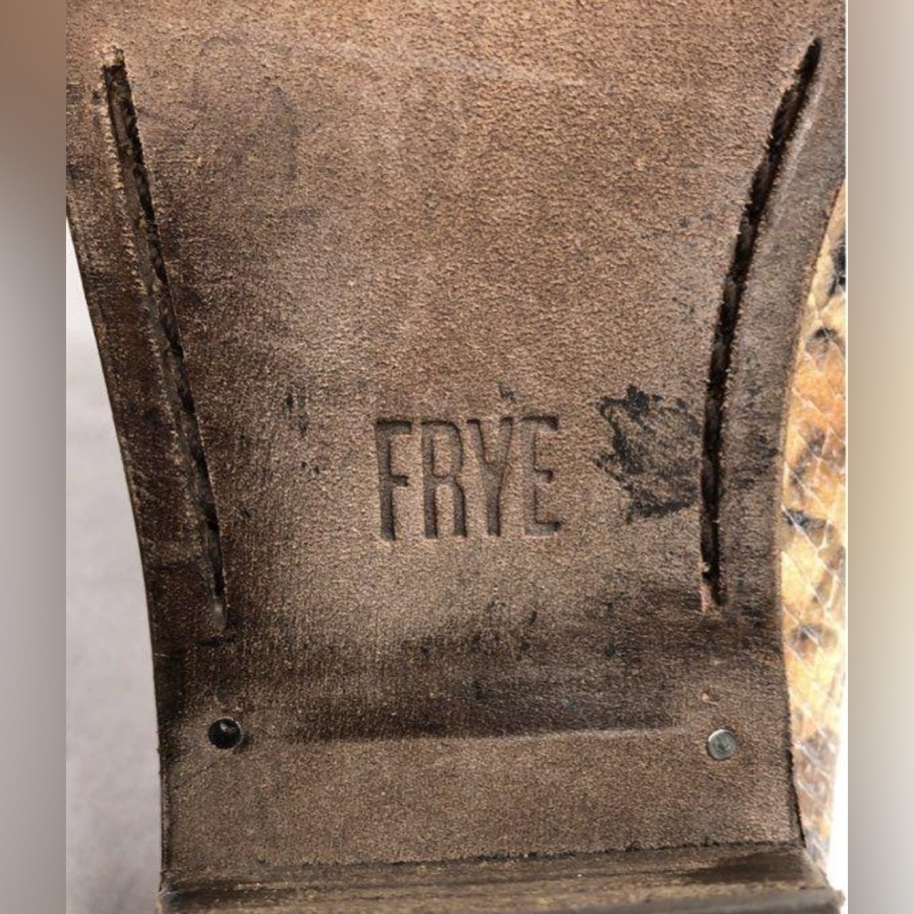 VINTAGE Frye Leather Melanie Snakeskin Embossed Mule - Picture 5 of 7